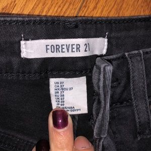 Forever 21 new black distress jeans